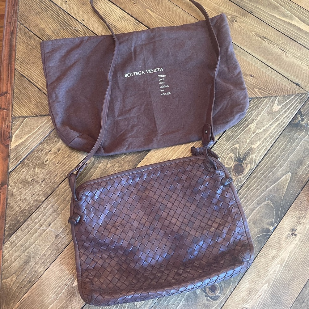 Bottega Venta Vintage Cross Body